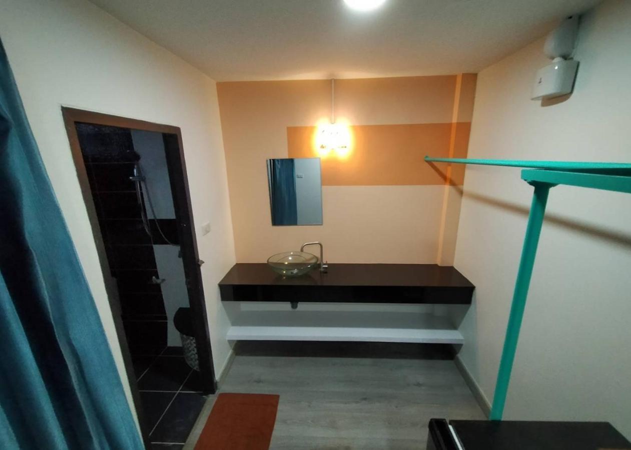 Jirapa Modern Resort Чонбури Экстерьер фото